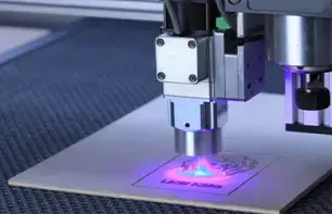 Nahaufnahme Lasercut Papier Laserveredelung